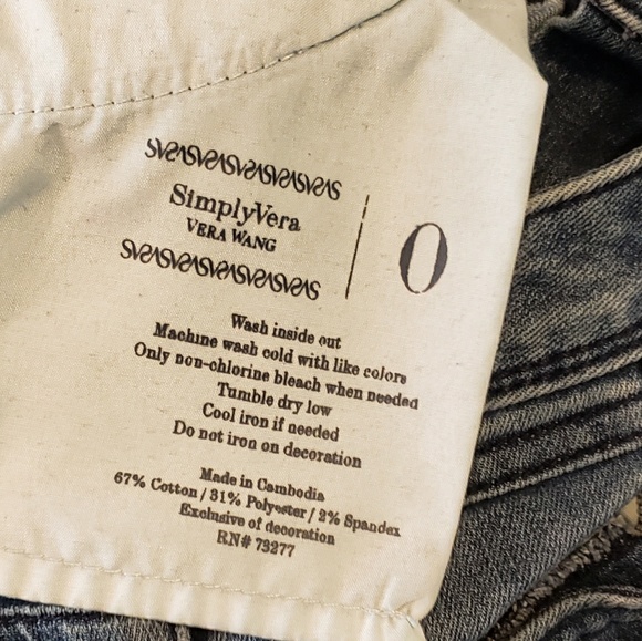 Simply Vera Wang Jeans - Picture 5 of 5